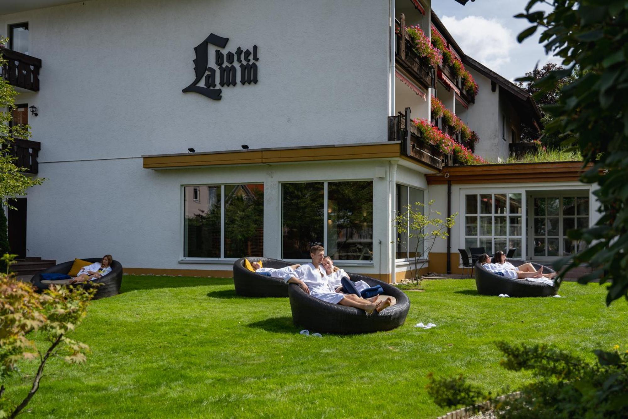 Hotel Lamm Baiersbronn Extérieur photo