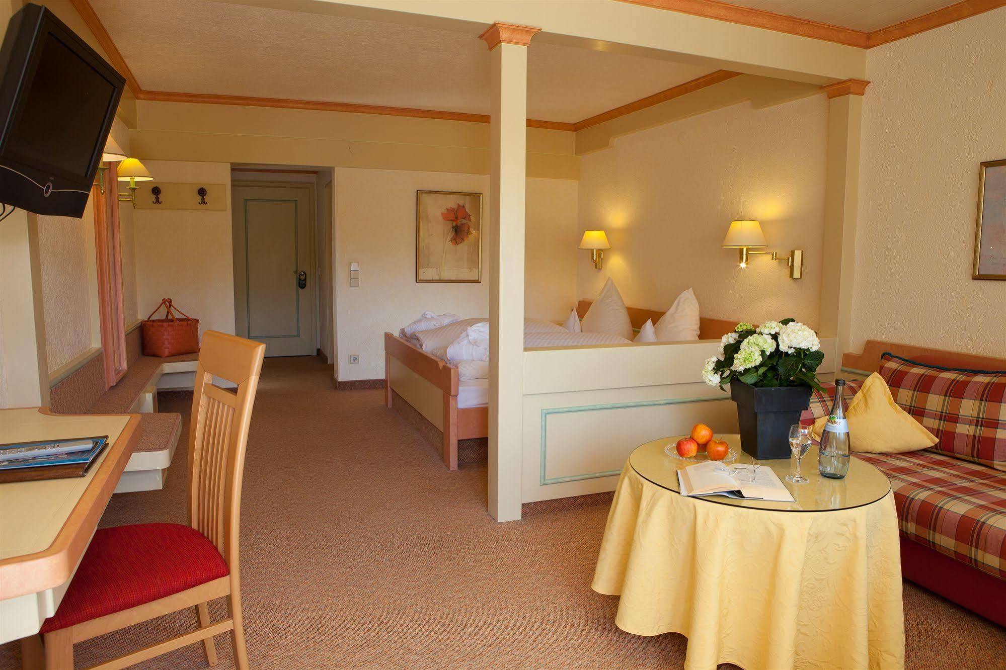 Hotel Lamm Baiersbronn Mitteltal Extérieur photo